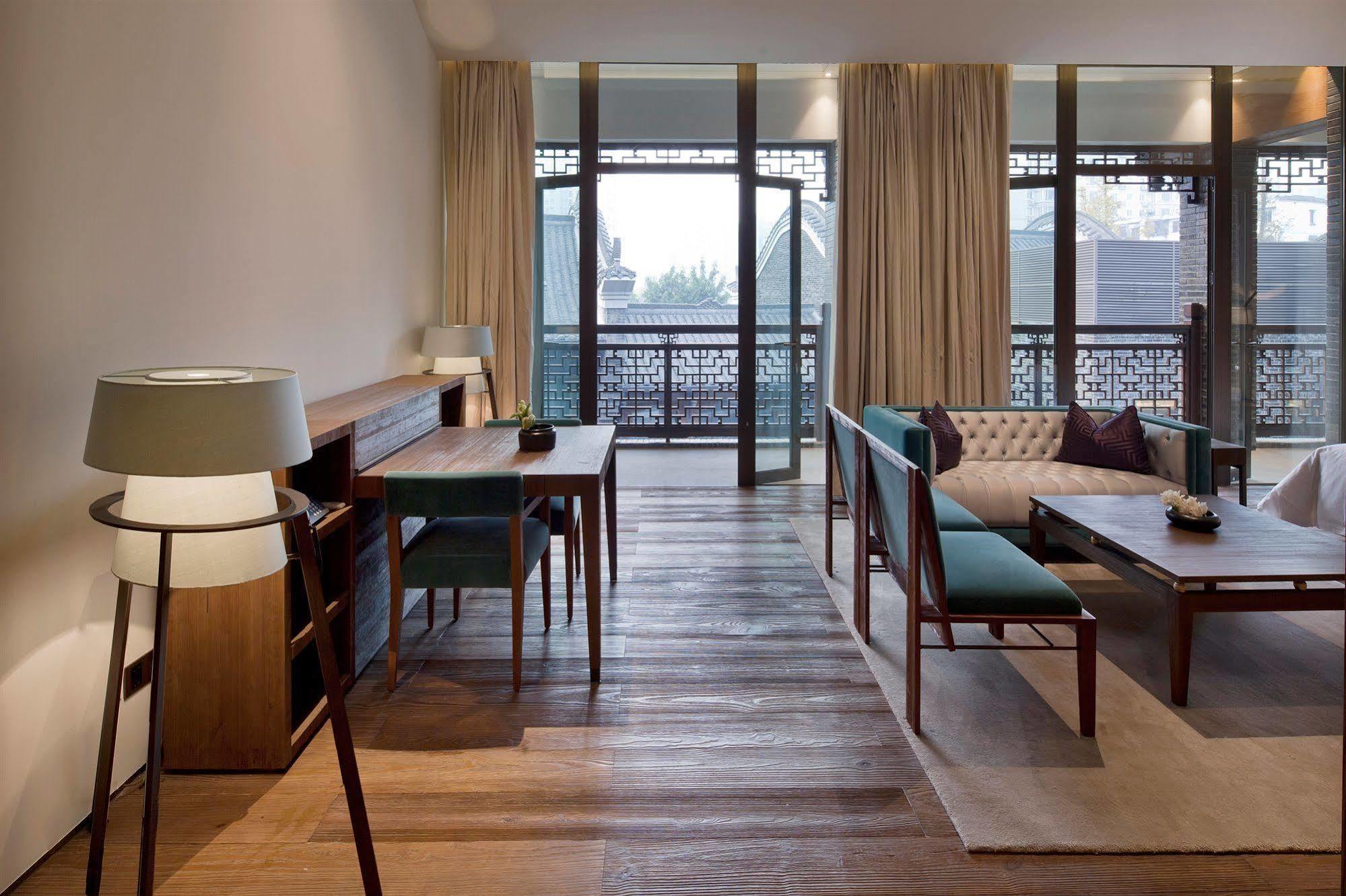 Guanyin Yiyuntai Hotel Chengdu Exterior photo
